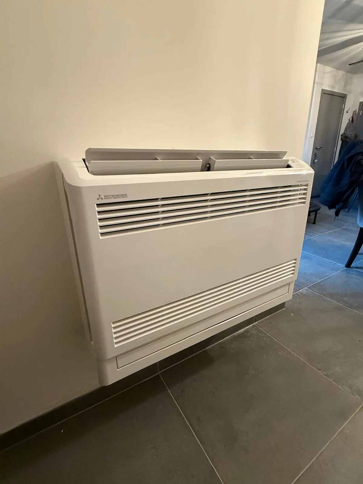 Mitsubishi vloermodel airco installatie Limburg