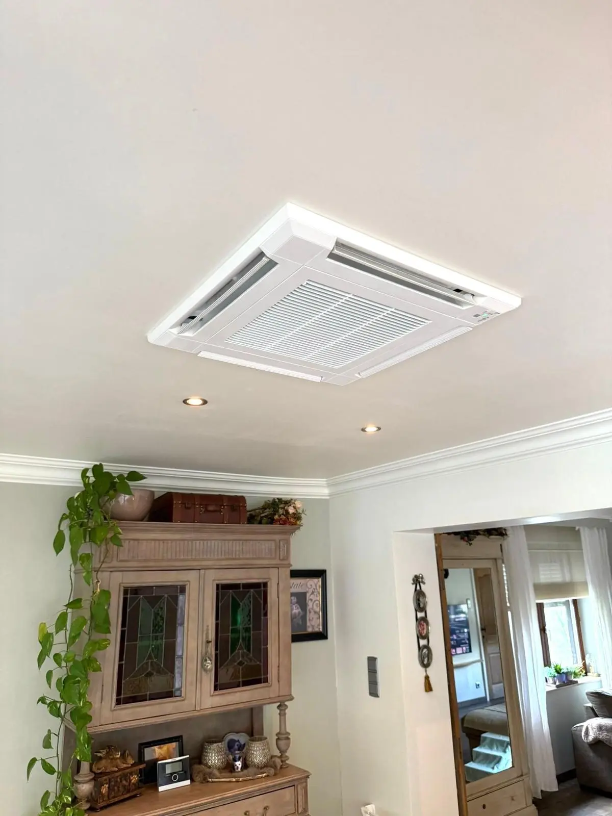Cassette airco plafond woonkamer Limburg