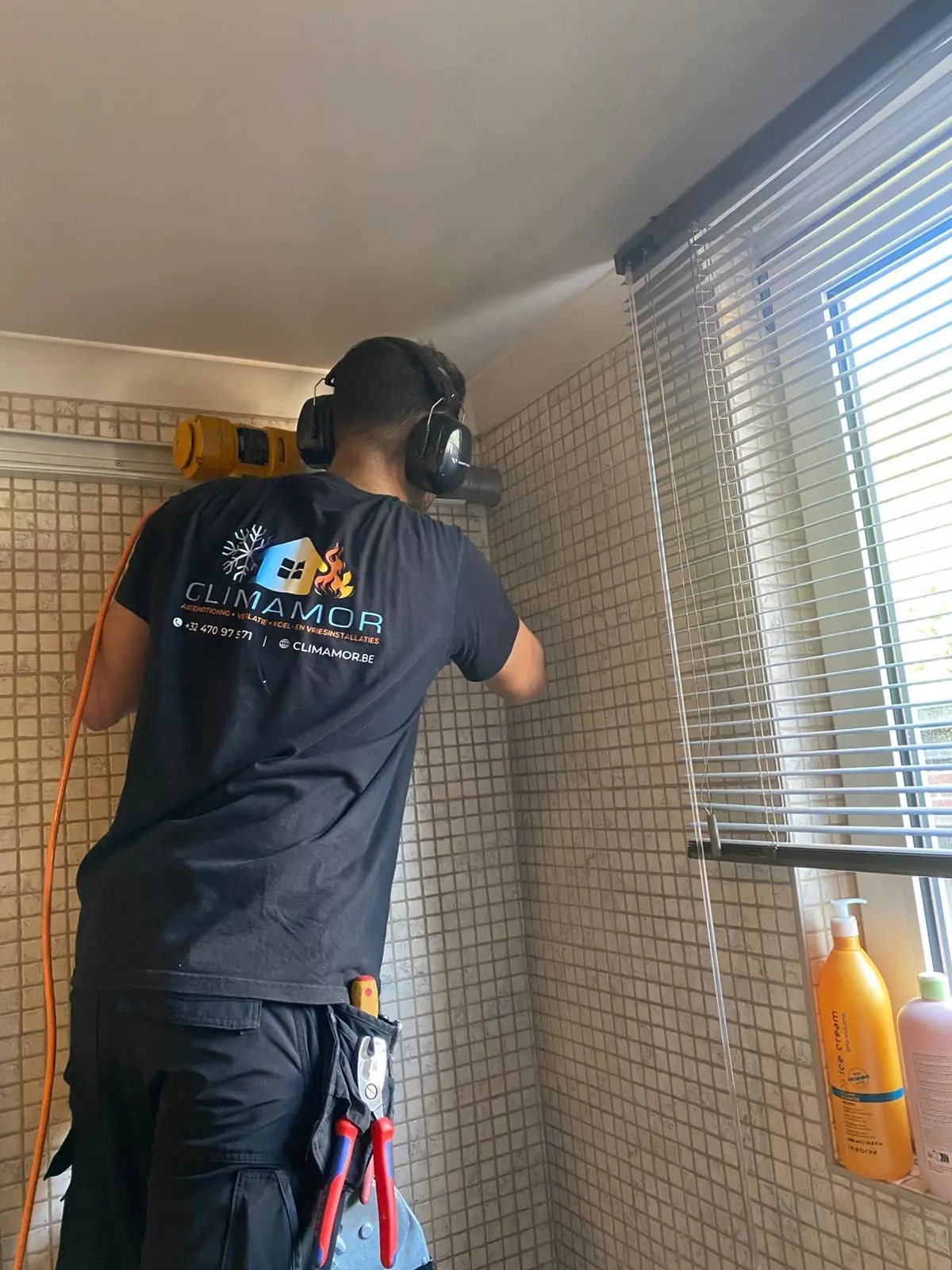 Airco installatie badkamer vakwerk Climamor Limburg